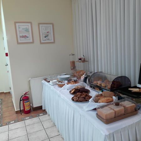 Alex Hotel Tripoli Buitenkant foto