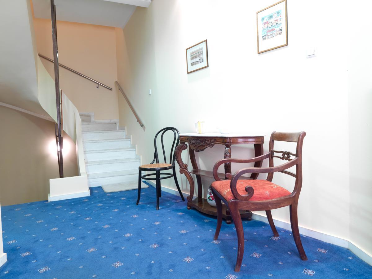 Alex Hotel Tripoli Buitenkant foto